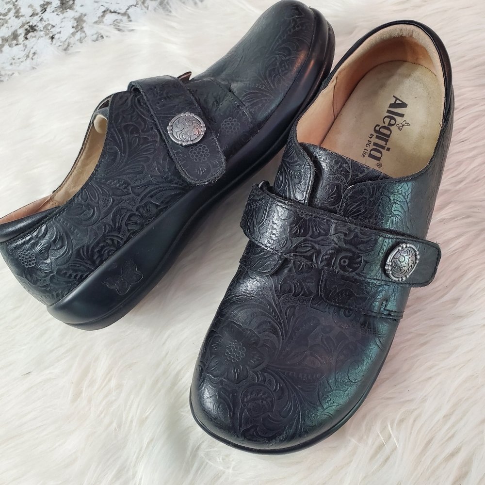 Alegria black embossed sz 42 shoes floral leather button pg lite